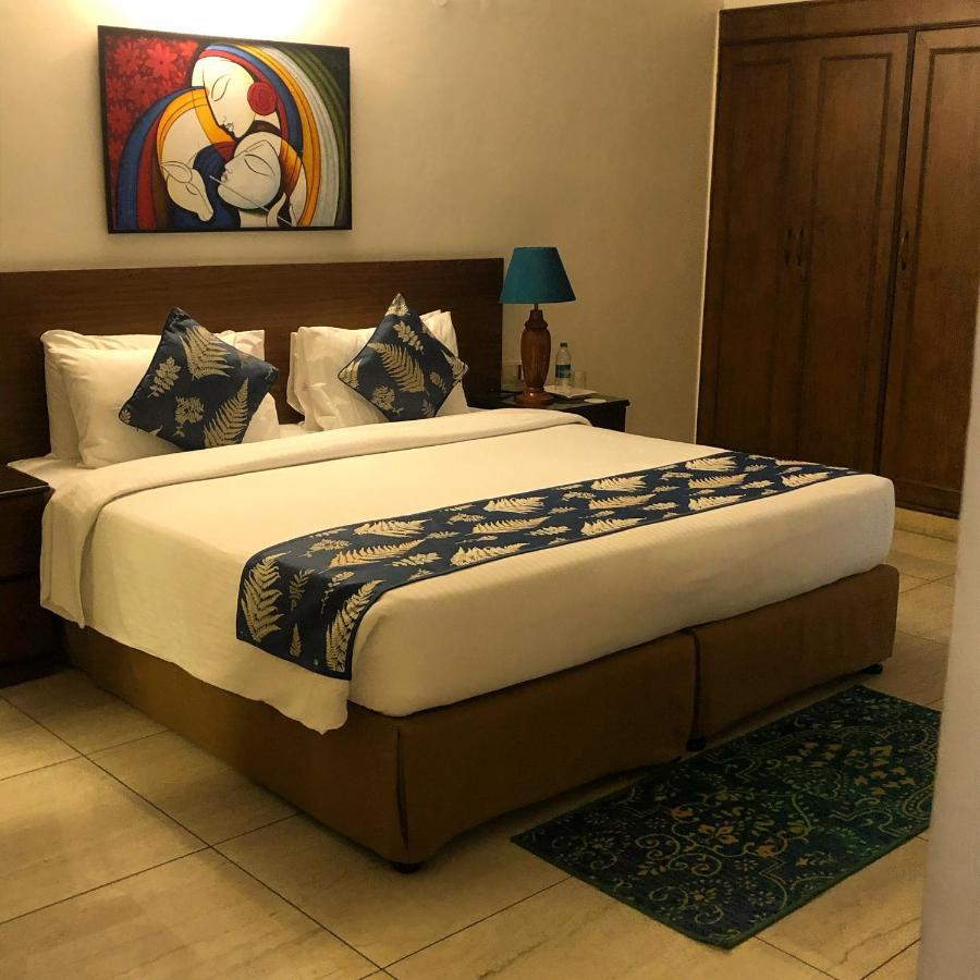Bed and Breakfast The Neem Nuova Delhi Esterno foto