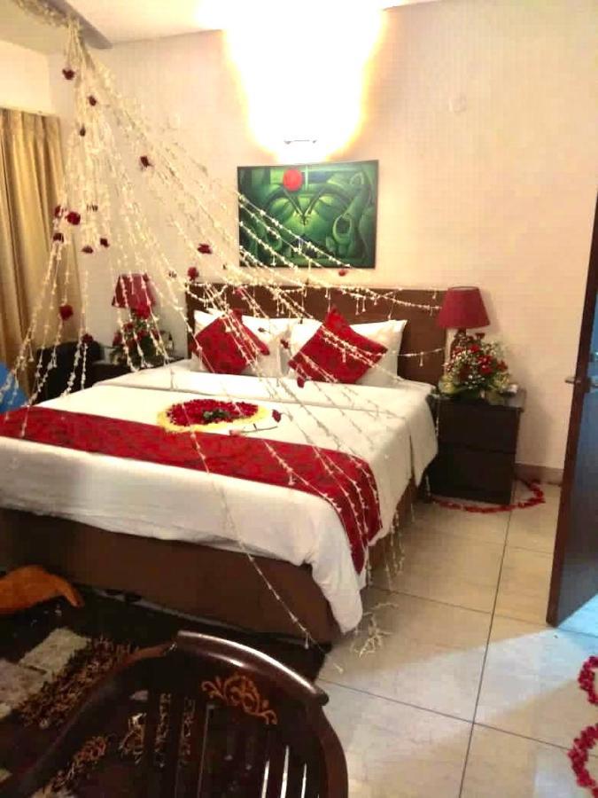 Bed and Breakfast The Neem Nuova Delhi Esterno foto