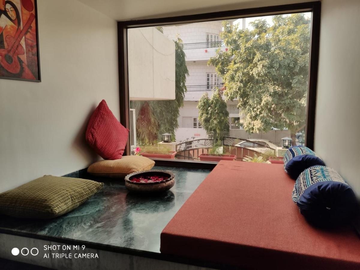Bed and Breakfast The Neem Nuova Delhi Esterno foto