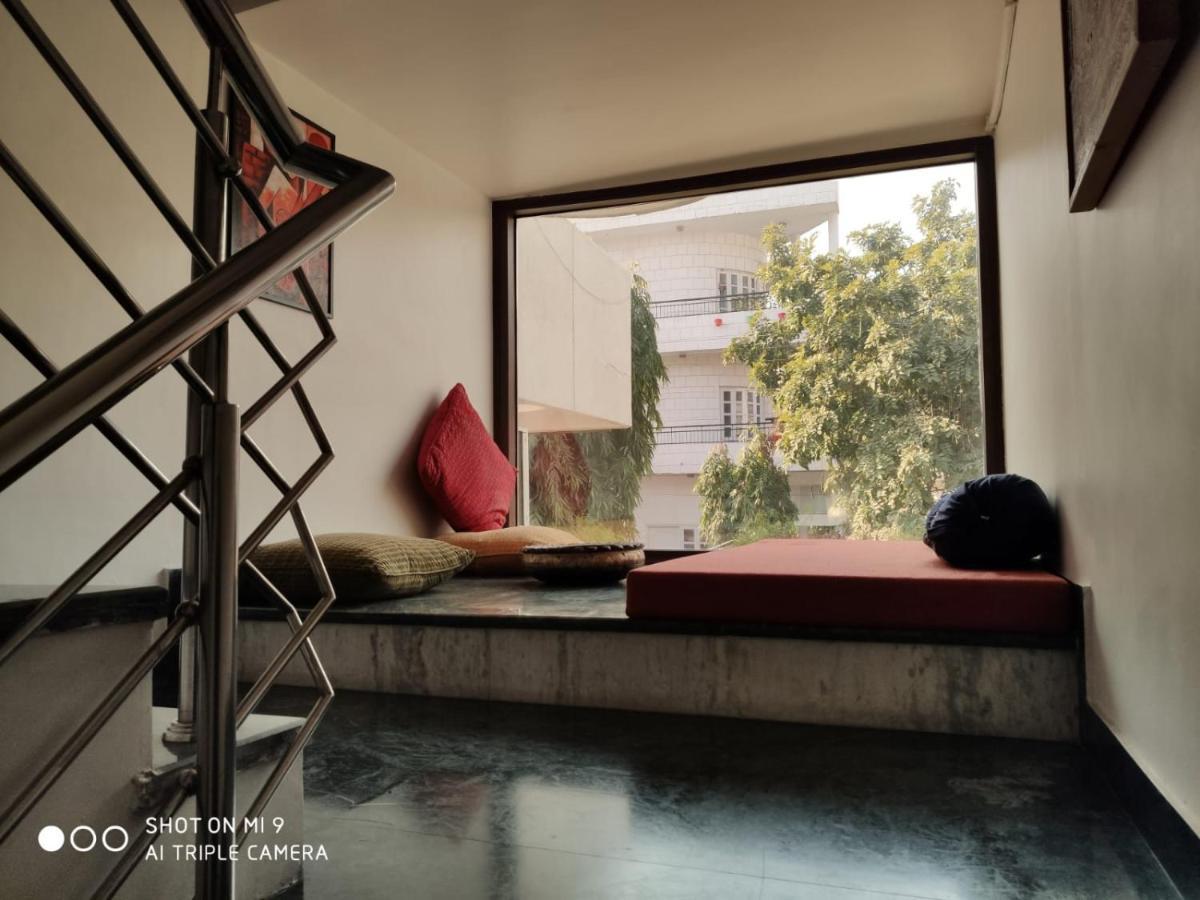 Bed and Breakfast The Neem Nuova Delhi Esterno foto