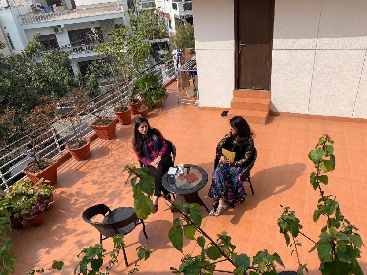 Bed and Breakfast The Neem Nuova Delhi Esterno foto