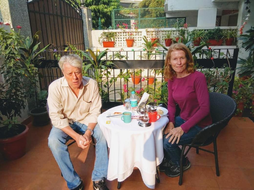 Bed and Breakfast The Neem Nuova Delhi Esterno foto